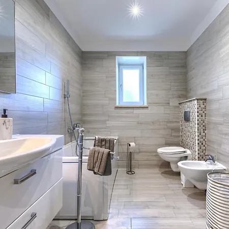 Dom wakacyjny Veronica By Interhome Labin (Istria)